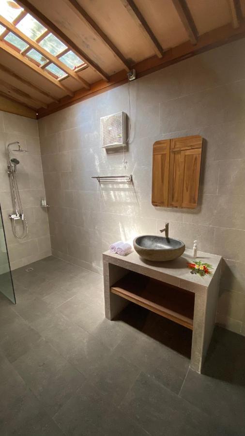 Gretek Villa Lova Sambirenteng מראה חיצוני תמונה