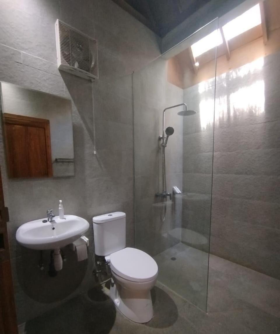 Gretek Villa Lova Sambirenteng מראה חיצוני תמונה